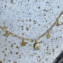 Load image into Gallery viewer, Victoria