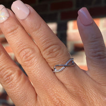 Load image into Gallery viewer, Infinity ring