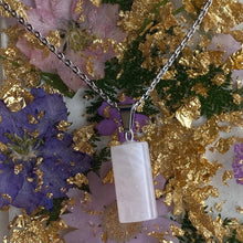 Load image into Gallery viewer, Cylinder Stone Necklace

