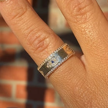 Load image into Gallery viewer, Evil eye band ring