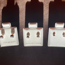 Load image into Gallery viewer, Ball Studs