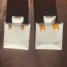 Load image into Gallery viewer, Freshwater Pearl Studs